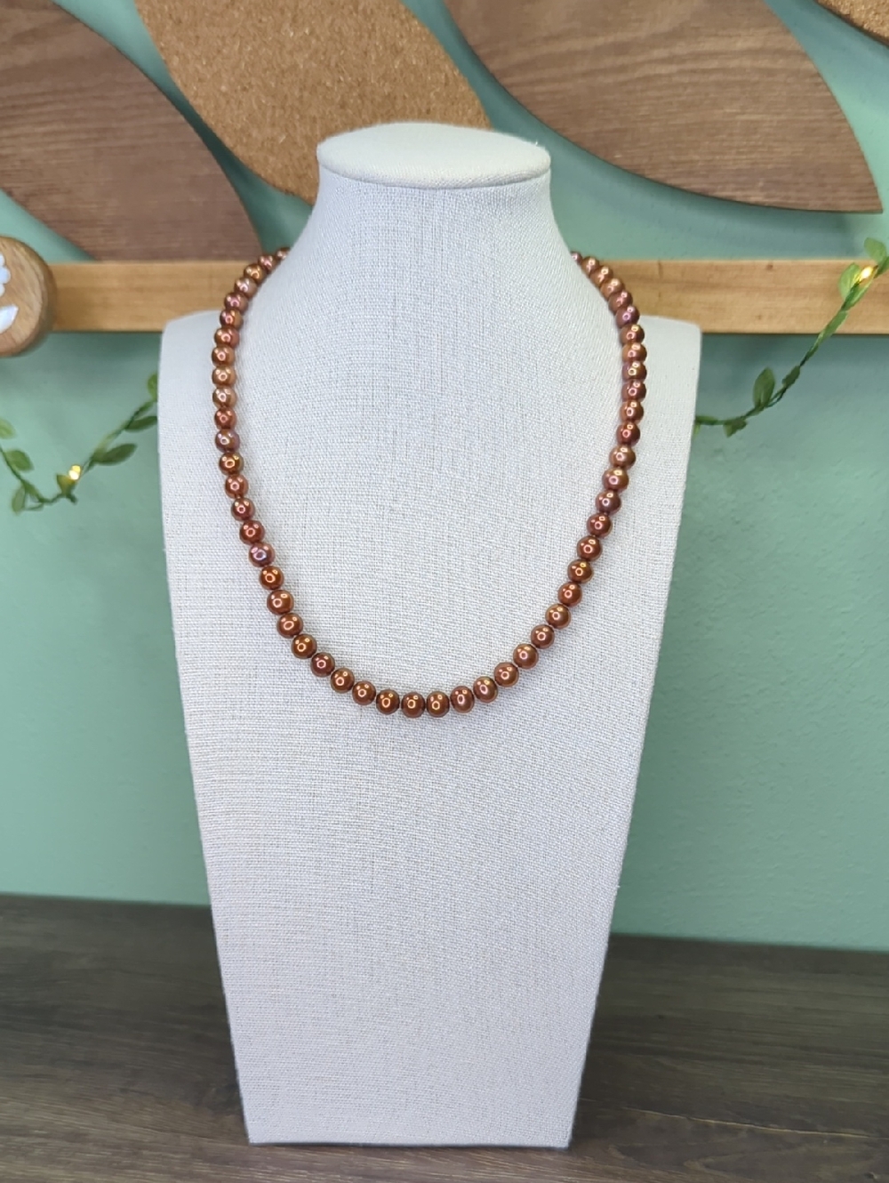Cultured Pearl Necklace 14K Yellow Gold Clasp Hand Knotted, 16"
